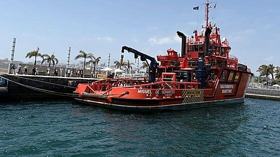 Salvamento Marítimo escolta a un petrolero en apuros fuera de aguas canarias