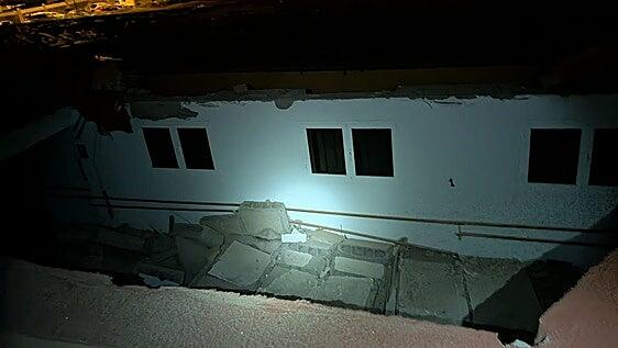Se desploma parte del techo de la agencia cultural de Sardina del Sur durante la madrugada
