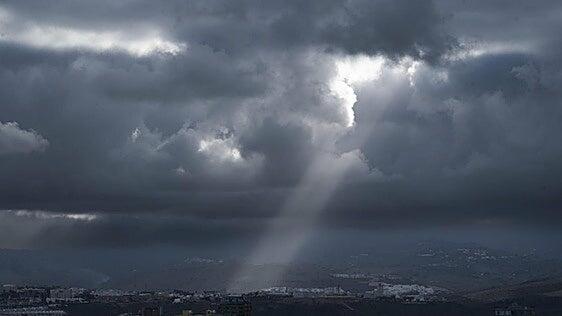 La Aemet anuncia la llegada a los 30 grados en Canarias en cuestión de horas: sólo durará un día