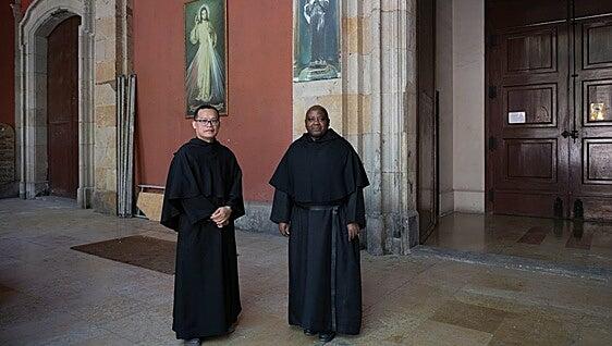 San Agustín, la Iglesia global que espera a León XIV en el corazón del Raval de Barcelona