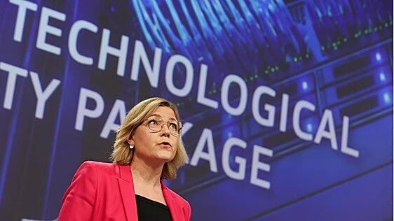 Bruselas plantea producir más chips para que la UE no dependa de China