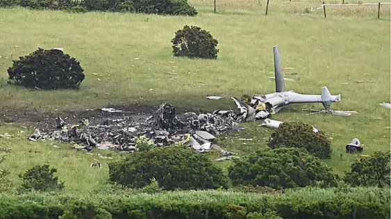 Tres muertos al estrellarse un helicóptero de la Armada Real británica
