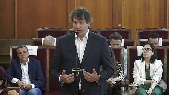 El hermano de Sánchez niega en el juicio que fuera enchufado: «No tengo capacidad de influir en nada»