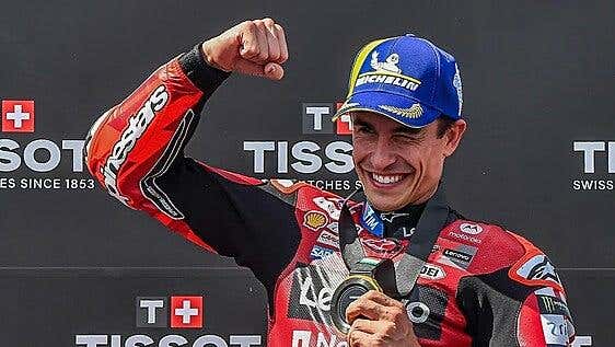 Marc Márquez arrasa en el sprint