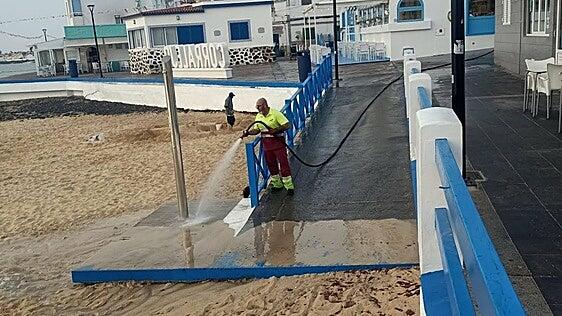 La Oliva adjudica el mayor contrato de limpieza de la historia del municipio
