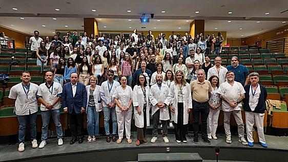 El hospital Insular-Materno Infantil recibe a 103 nuevos residentes y estrena formación en Urgencias y Emergencias