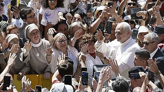 León XIV agradece en Montserrat la acogida de una «España llena de fe y de amor»
