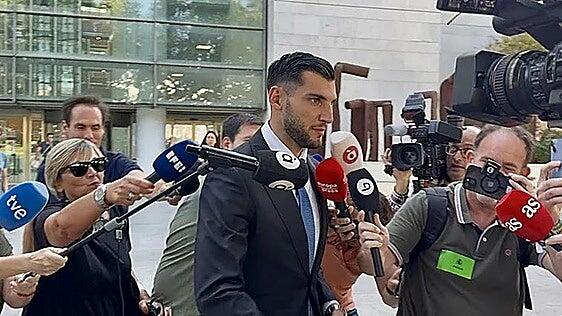Rafa Mir, condenado a ocho años y medio de cárcel por la violación a una joven