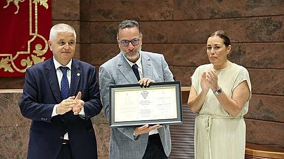 El Parlamento de Canarias se suma al reconocimiento institucional por el título de «Real» de la Federación Interinsular de Fútbol de Las Palmas