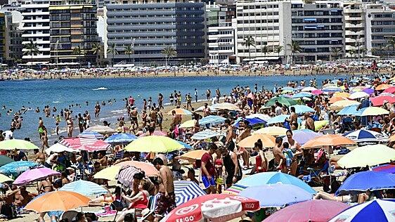 Canarias llegará a 2,5 millones de habitantes en 2041: un 50% más de residentes nacidos en el extranjero