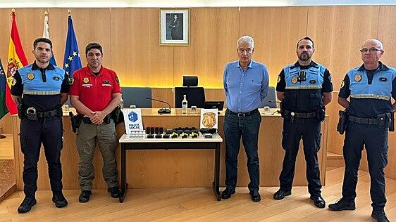 Pistolas eléctricas de estreno para la Policía Local de Tías