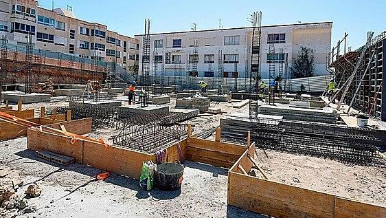 El Cabildo inyecta 4,5 millones a la vivienda y la atención a dependientes de Fuerteventura