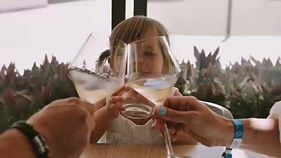 Disfrute de sus vacaciones en Perchel Beach Club