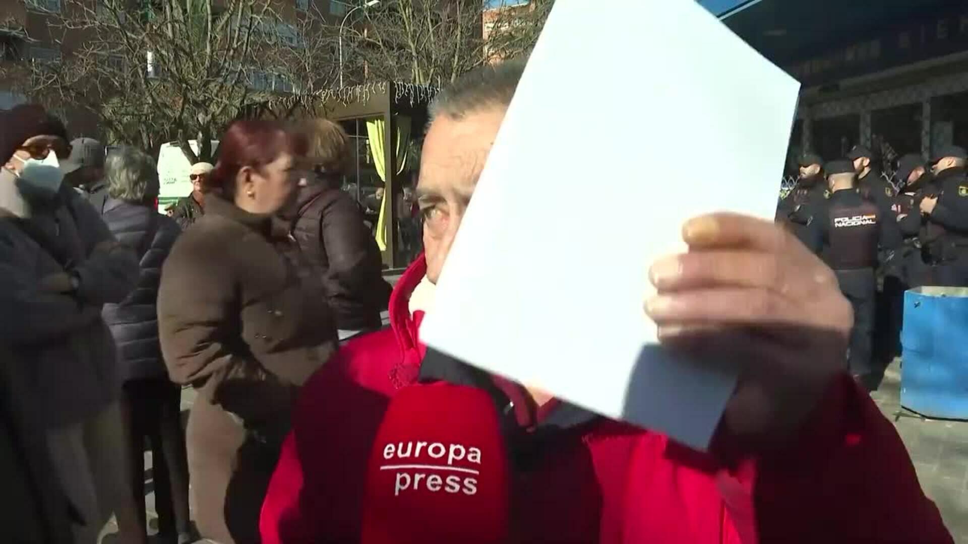 Los vecinos del barrio de Las Águilas exigen una estación de metro de la L11