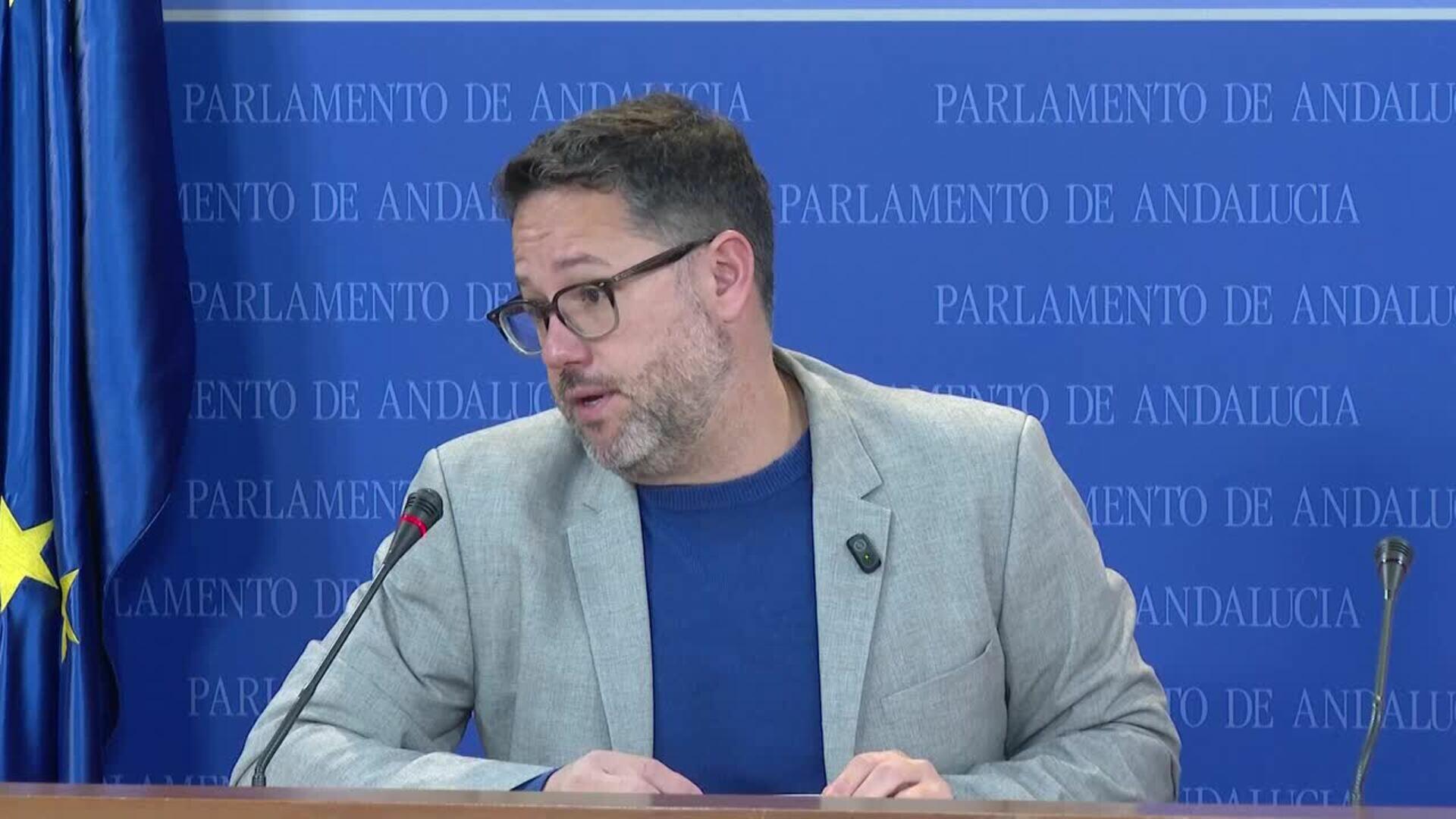 Adelante pide retirar reconocimientos a "cerdos machistas" tras el caso Julio Iglesias