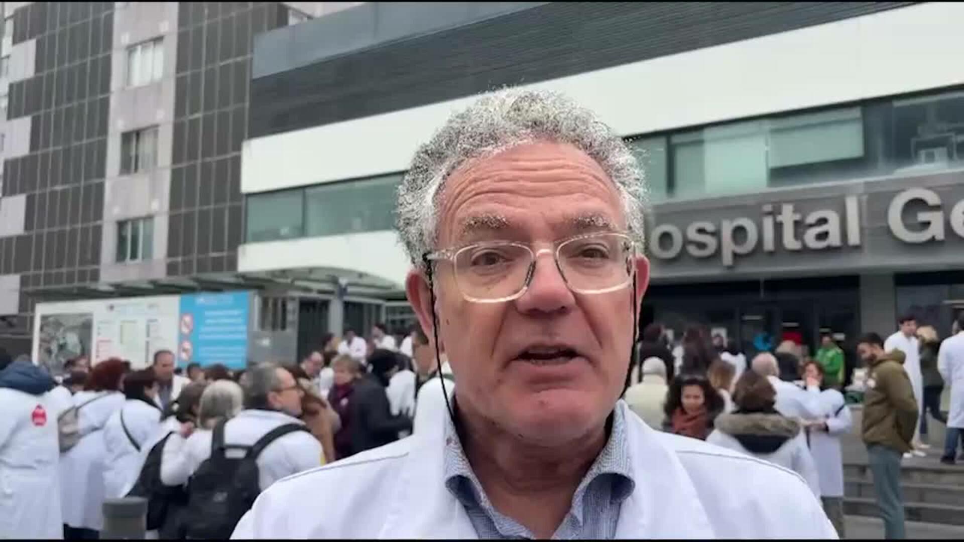 Más de 400 médicos se concentran en La Paz contra el Estatuto Marco