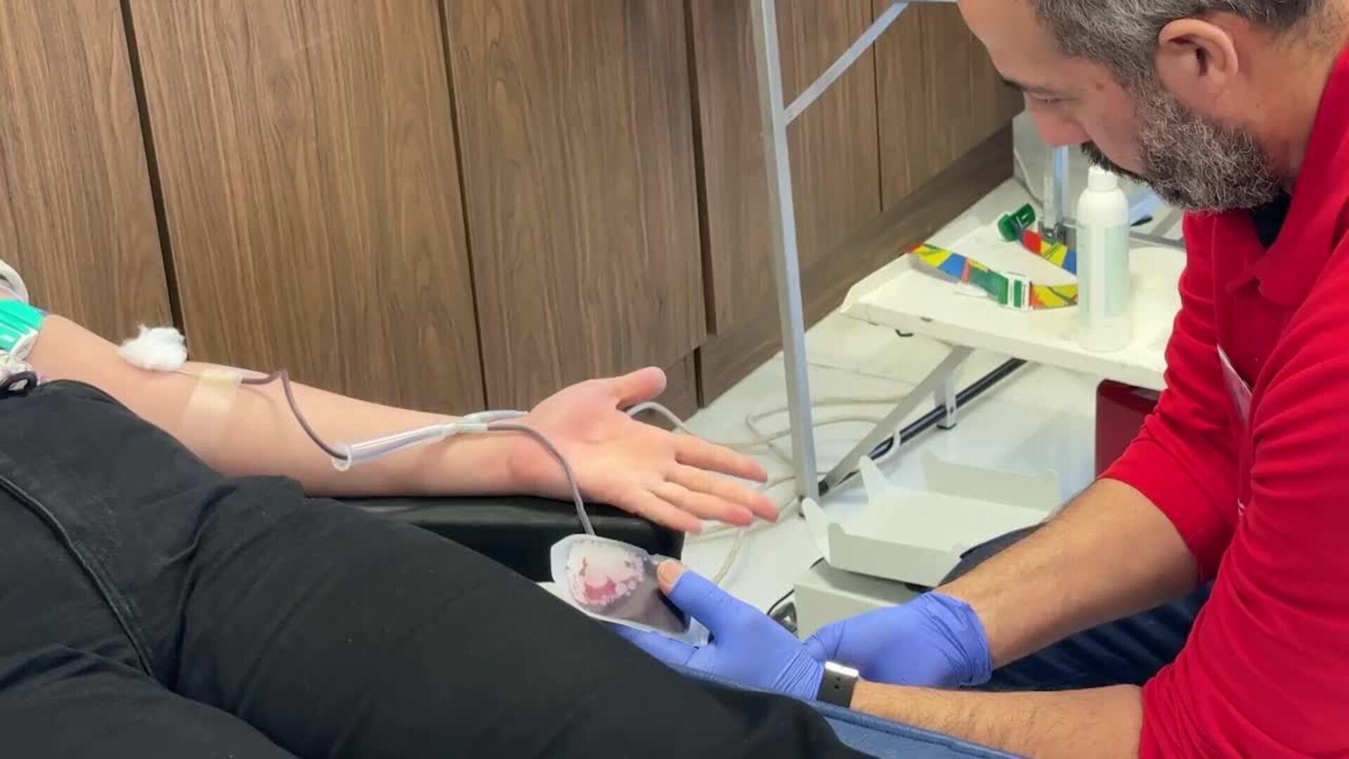 Refuerzo de sanitarios para donar sangre tras descarrilamiento de trenes en Adamuz.