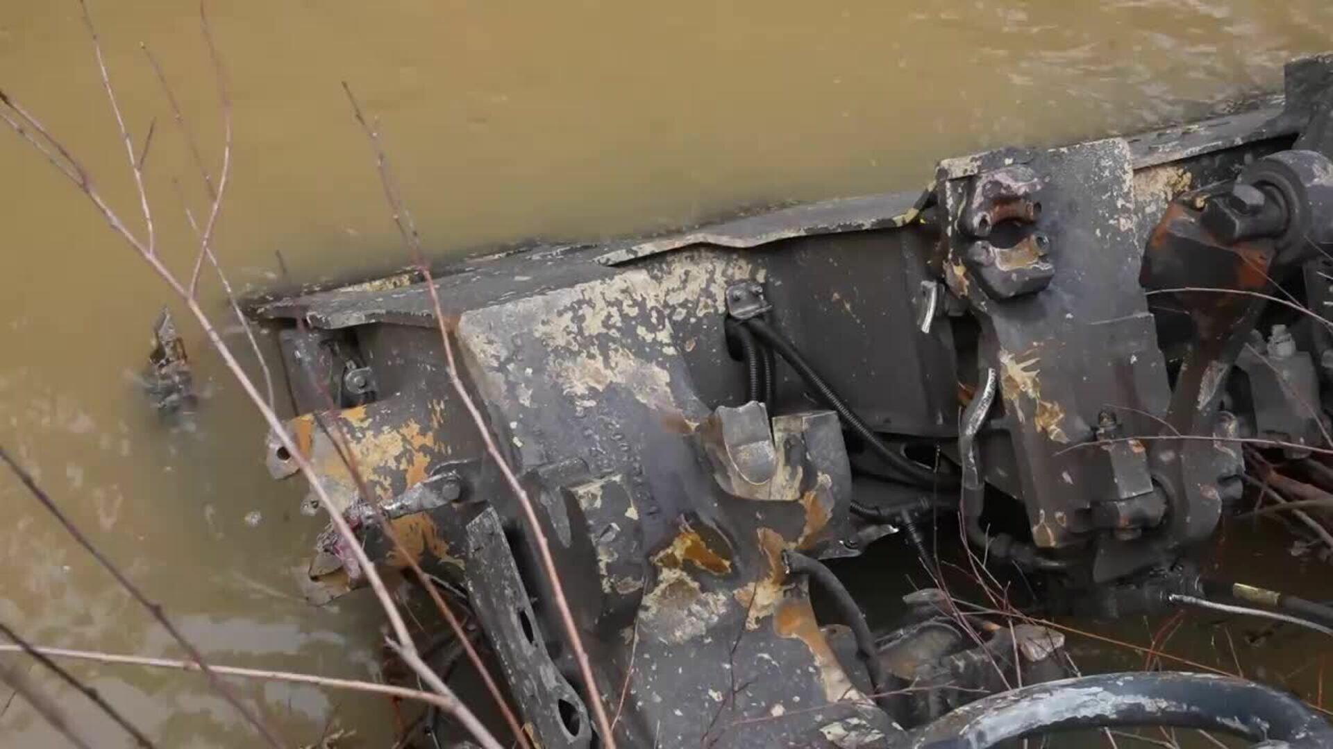 Permanece en los alrededores de Adamuz la pieza del eje de uno de los trenes accidentados