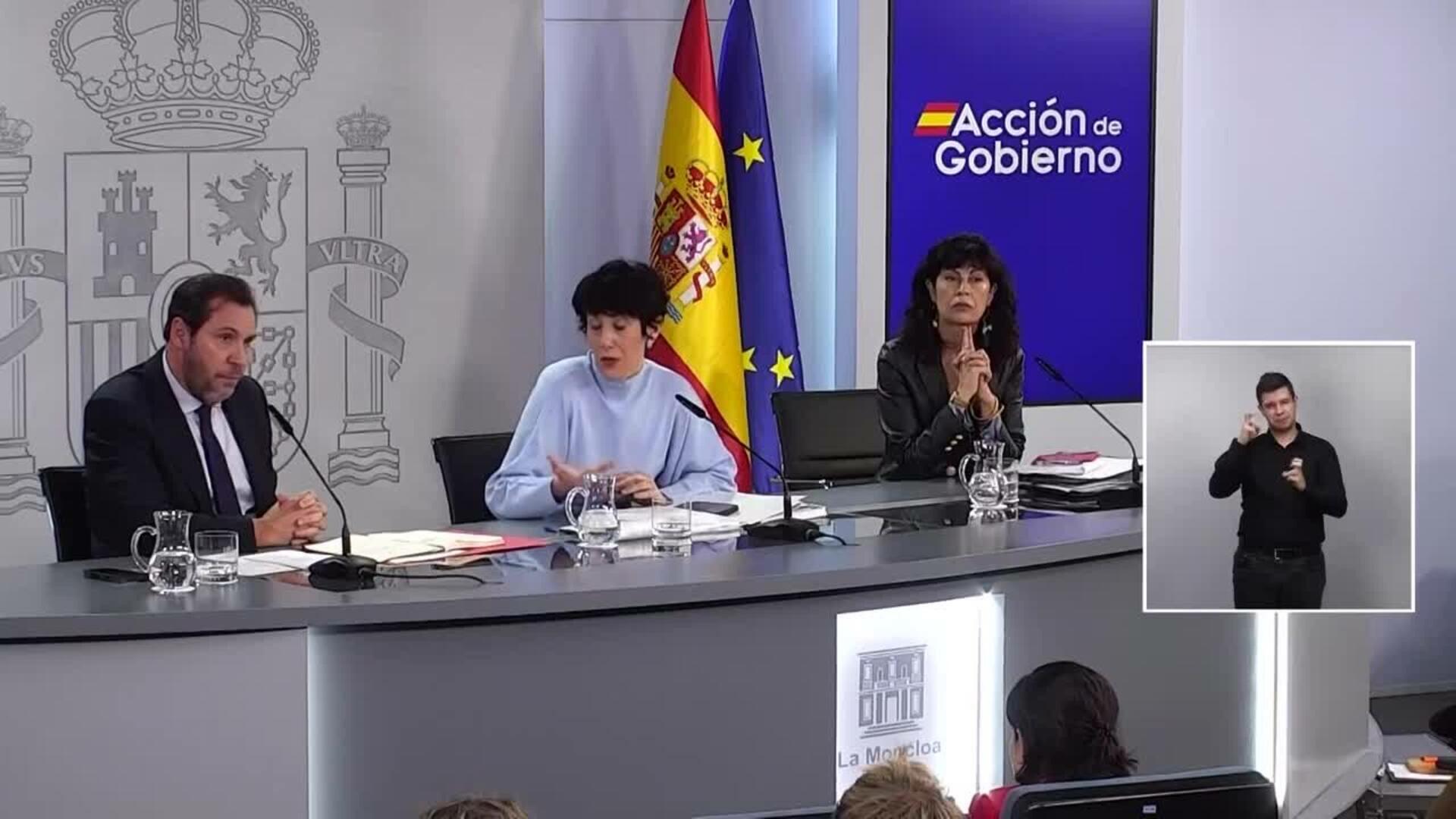 Montero y otros ministros acudirán a la misa funeral en Huelva por el accidente de Adamuz