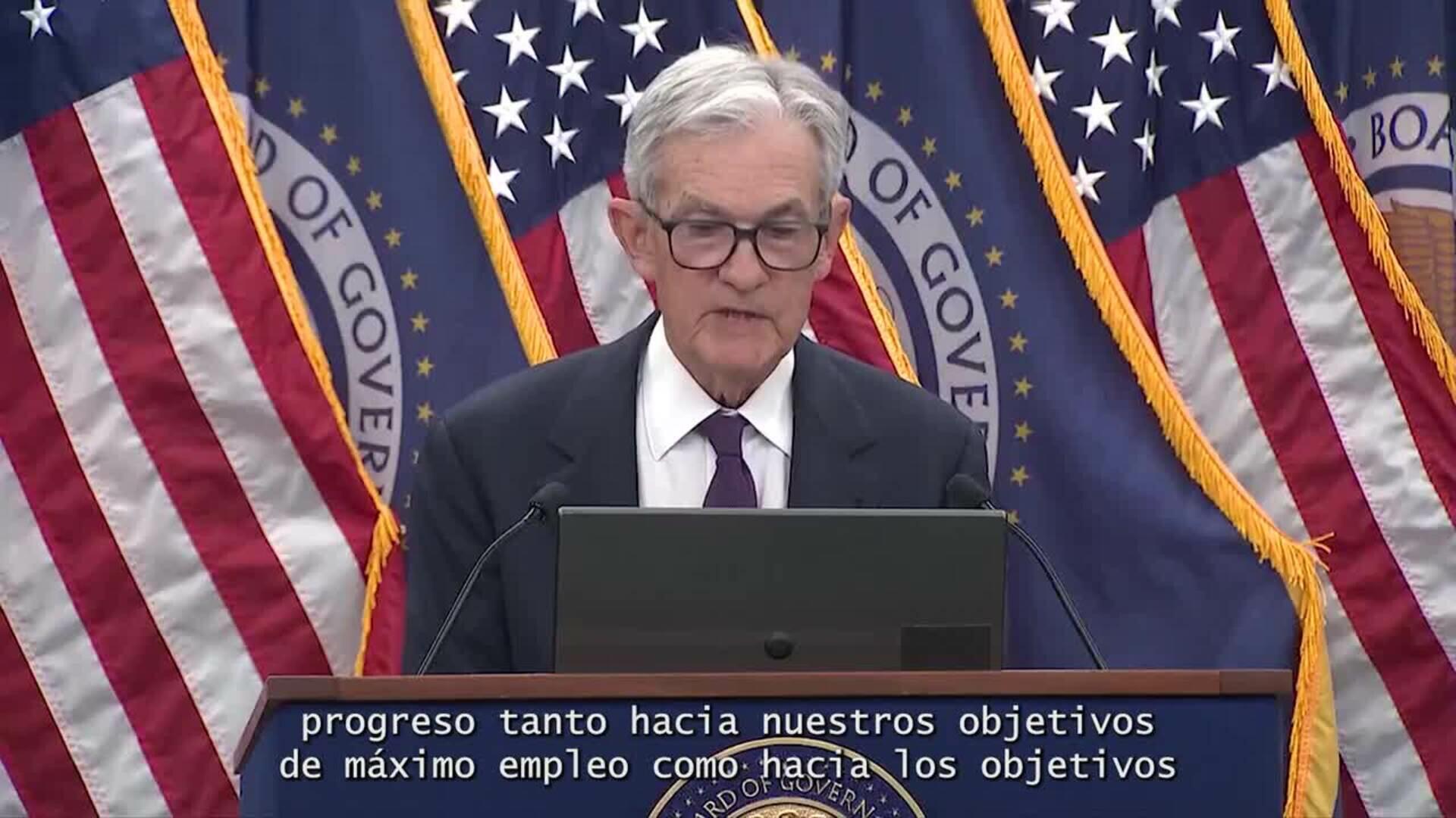 Powell cree que los riesgos sobre inflación y empleo han bajado, pero generan "cierta tensión"