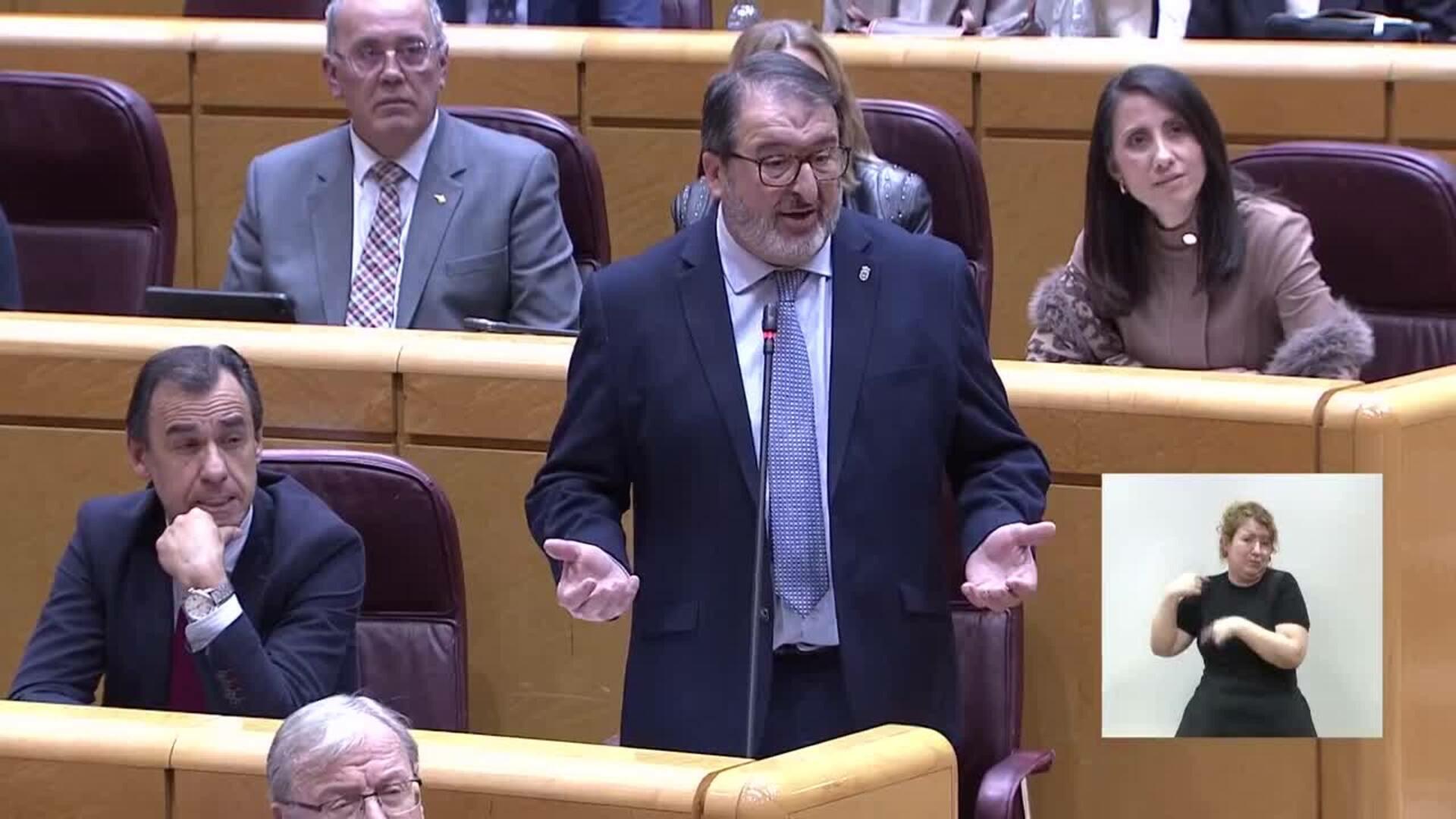 Rego defiende que menores no asistan a corridas de toros, medida que el PP tacha de "cacicada"