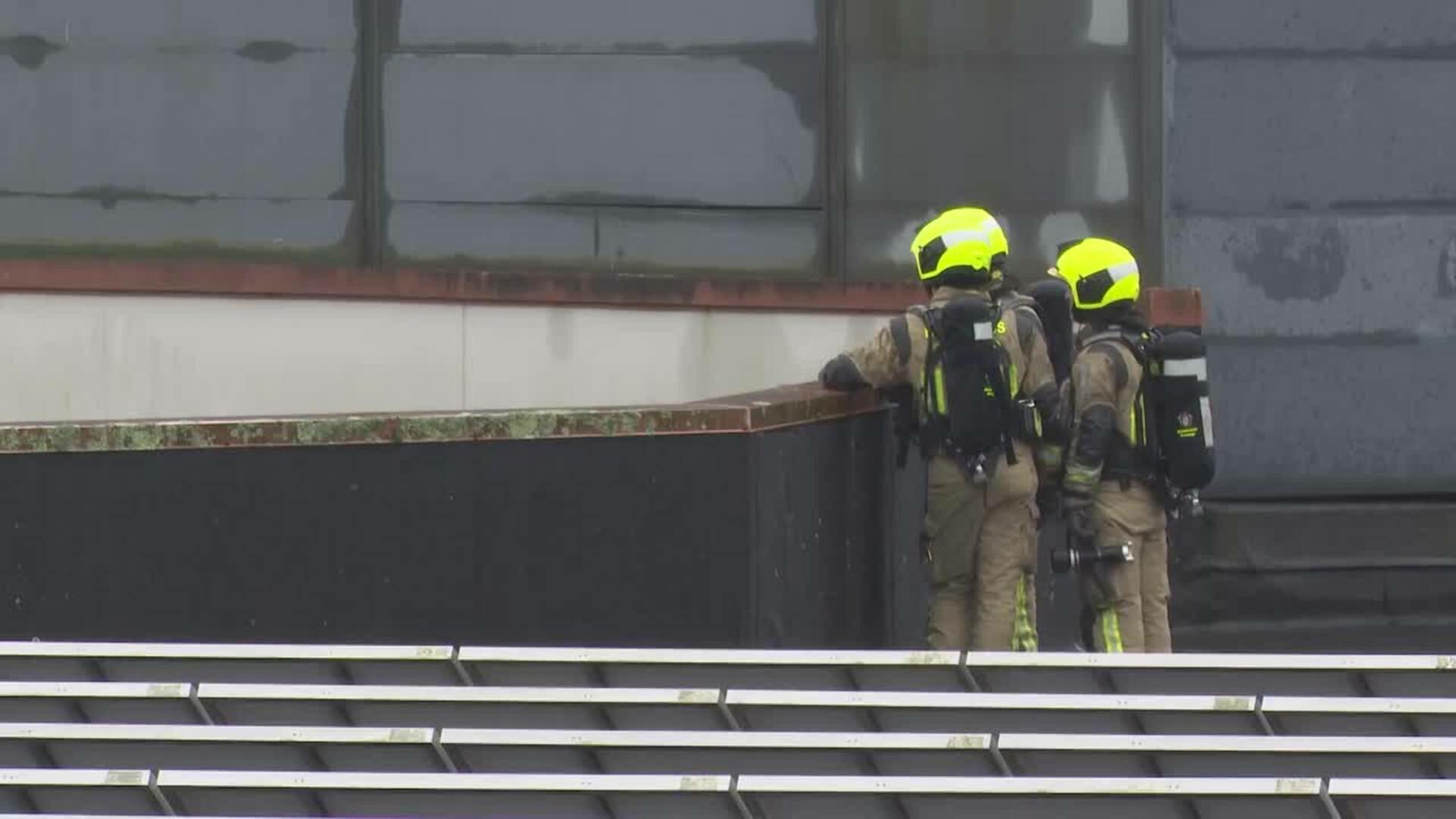 Desalojan el centro comercial As Cancelas, en Santiago, por un incendio