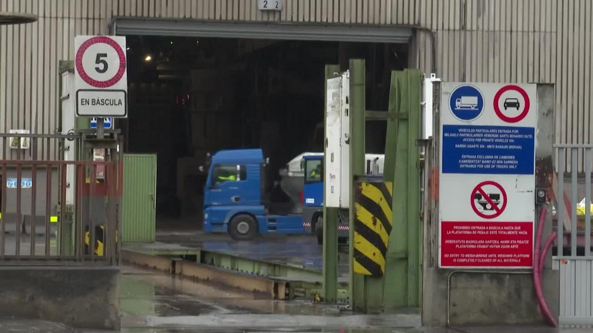 Policía Nacional acude a la sede de Sidenor para recabar información sobre la venta a Israel