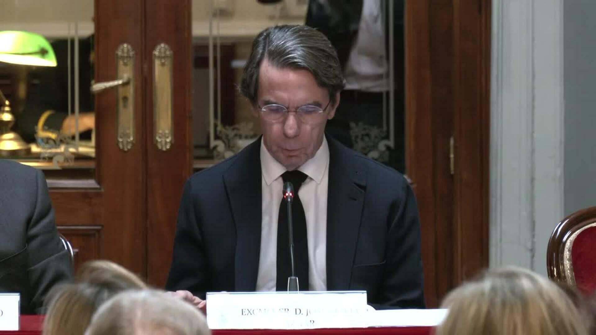 Aznar alerta contra "el nuevo despotismo mayoritario"