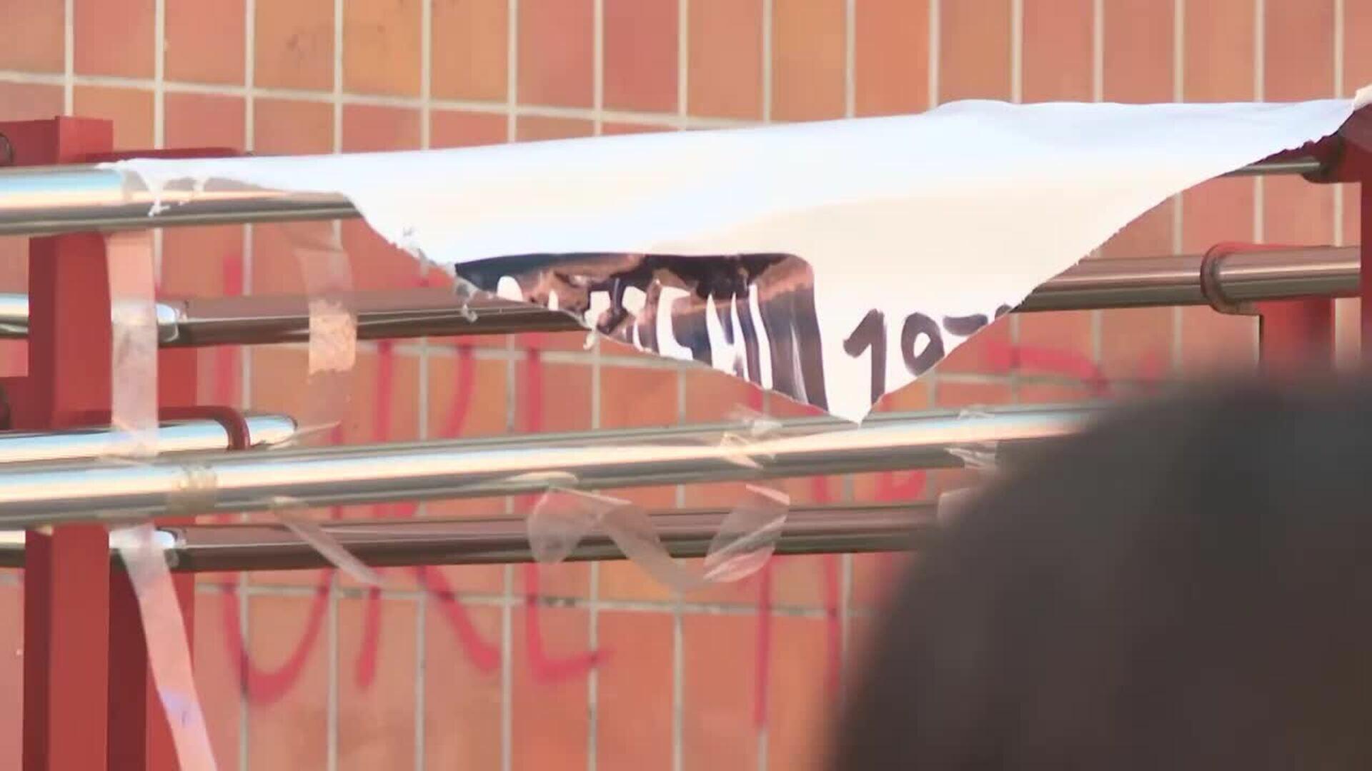 El acto de Vox y la protesta antifascista de Vitoria concluyen sin incidentes