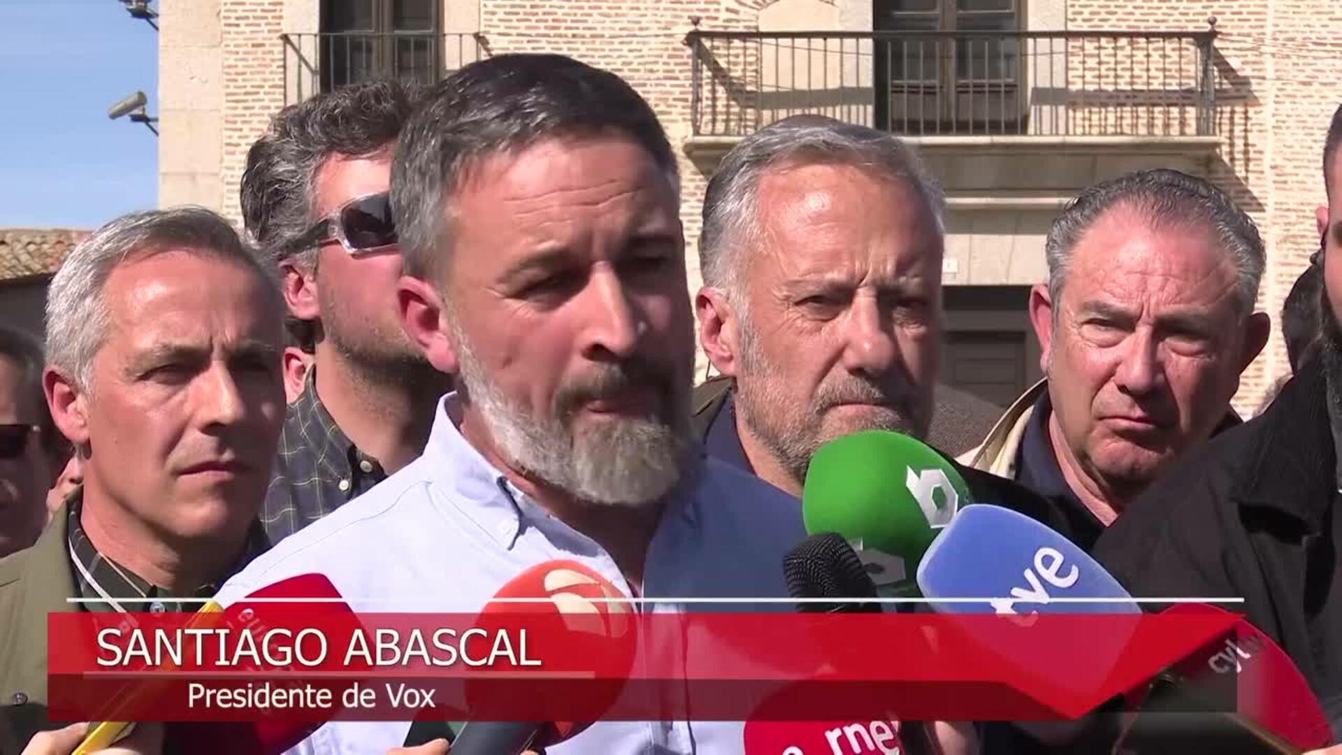 Las formaciones políticas reaccionan al anuncio de Sánchez de desclasificar archivos del 23F