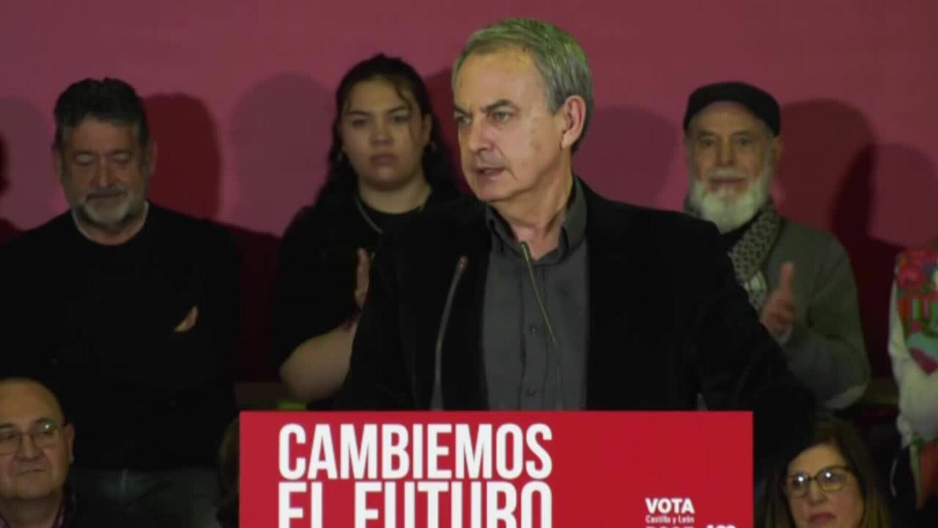 Zapatero se muestra "orgulloso" de la "valentía y patriotismo" de Sánchez