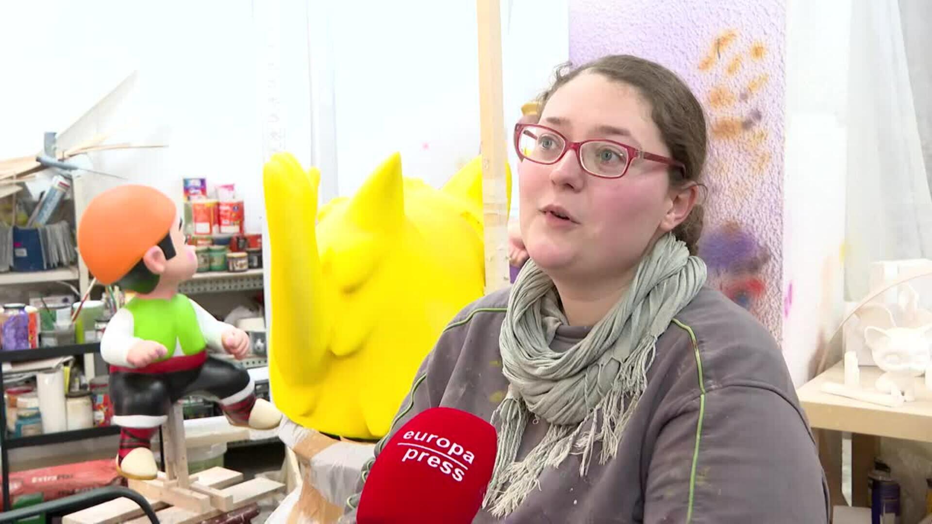 Artista fallera se enorgullece de que cada vez haya “más mujeres” firmando las fallas