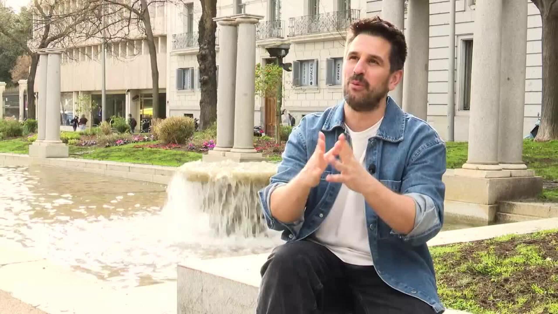 Fran Pati apuntala su éxito semanal cosiendo la dicotomía entre pueblo y ciudad