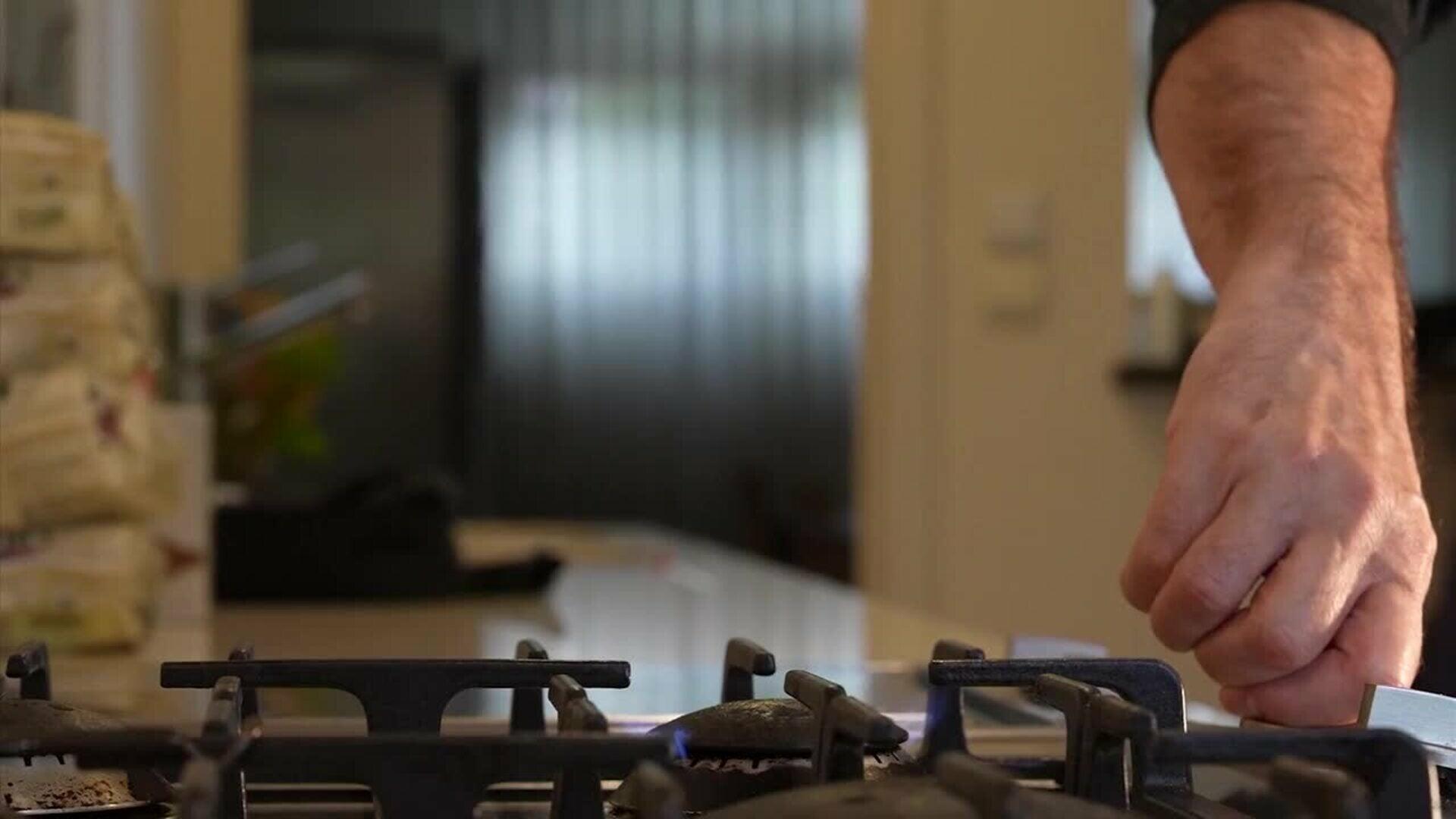 El precio del petróleo se modera hasta los 108 dólares y el Ibex 35 con una subida del 1%,