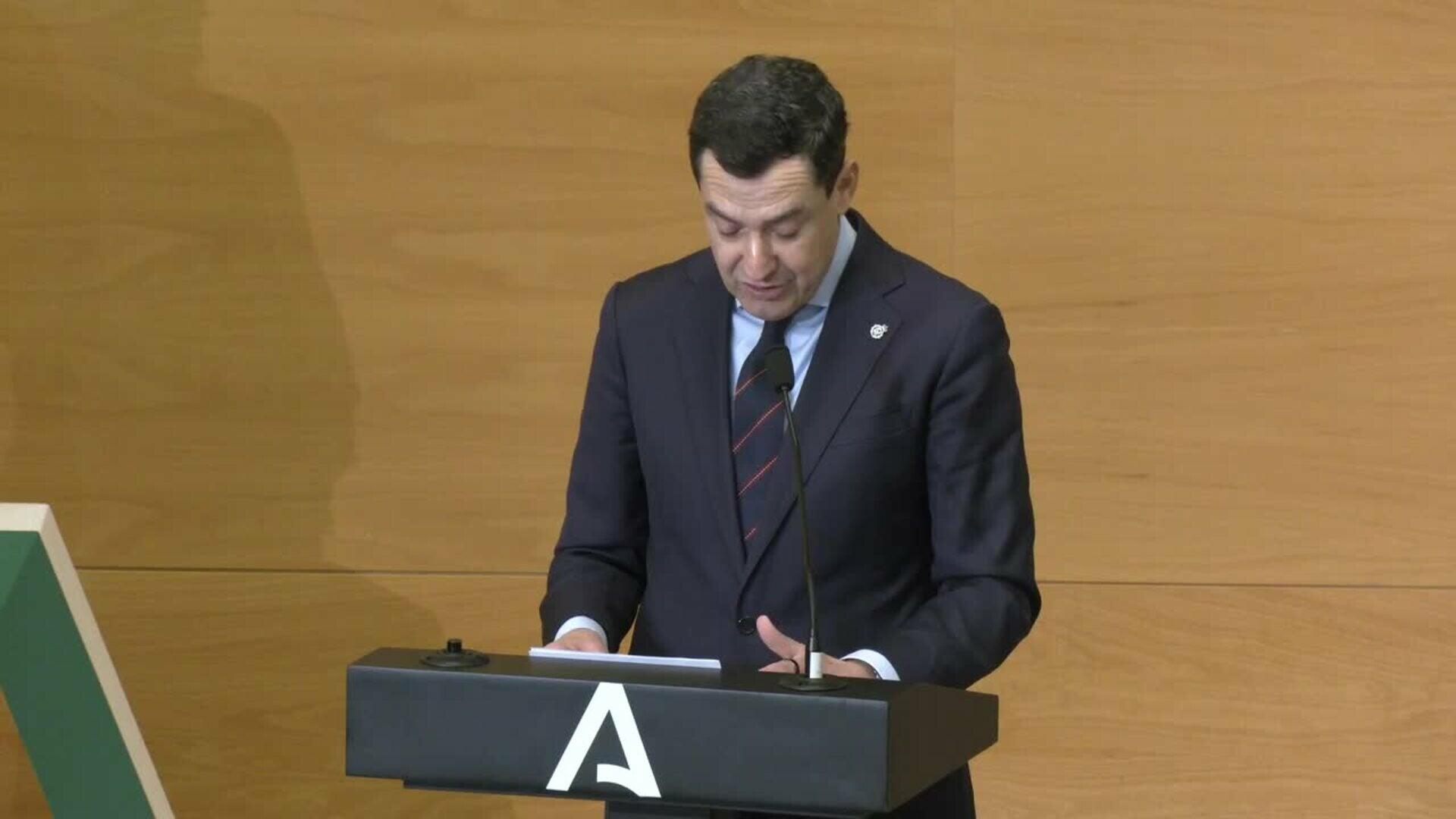 Moreno aboga por la igualdad y destaca el talento y liderazgo femenino en Andalucía