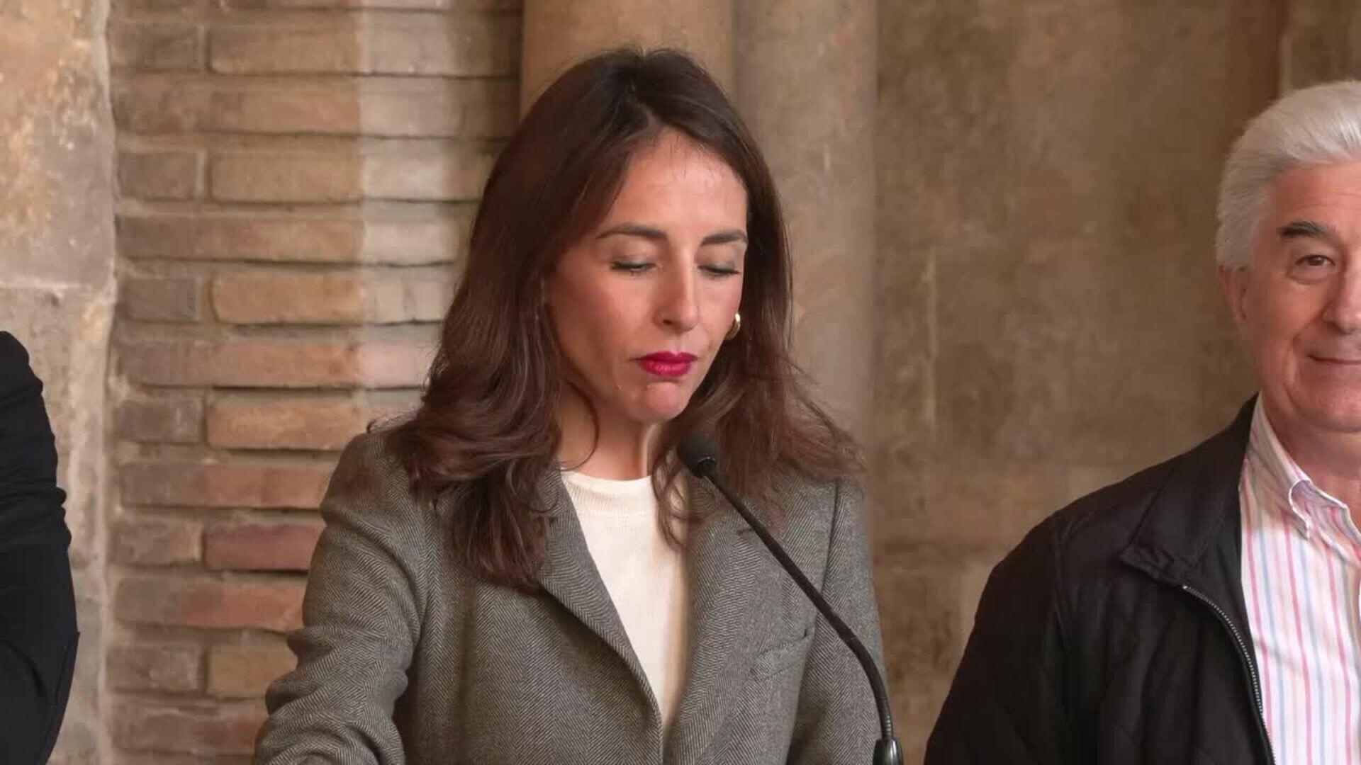 La presidenta de las Cortes emplaza a impulsar la prevención del cáncer de colon