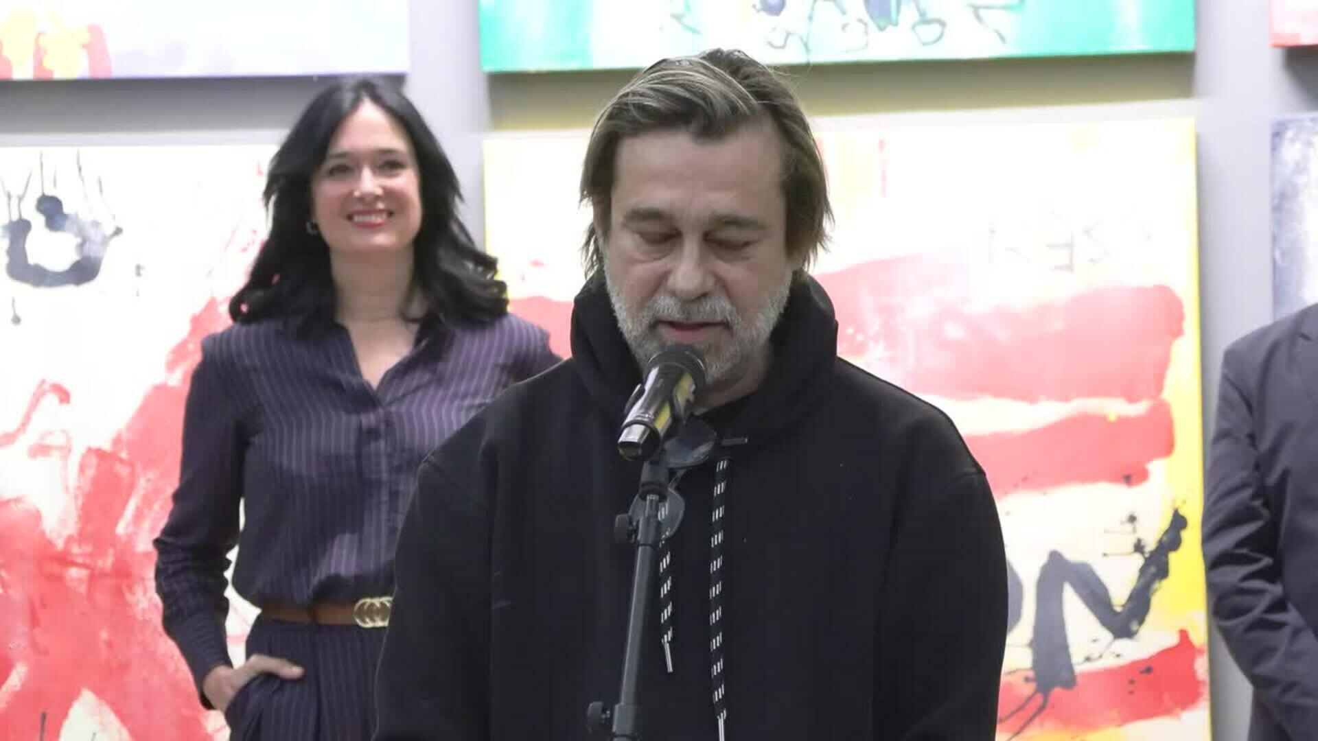 El actor Jordi Mollà rinde homenaje a su familia y a Aragón en una exposición en Huesca
