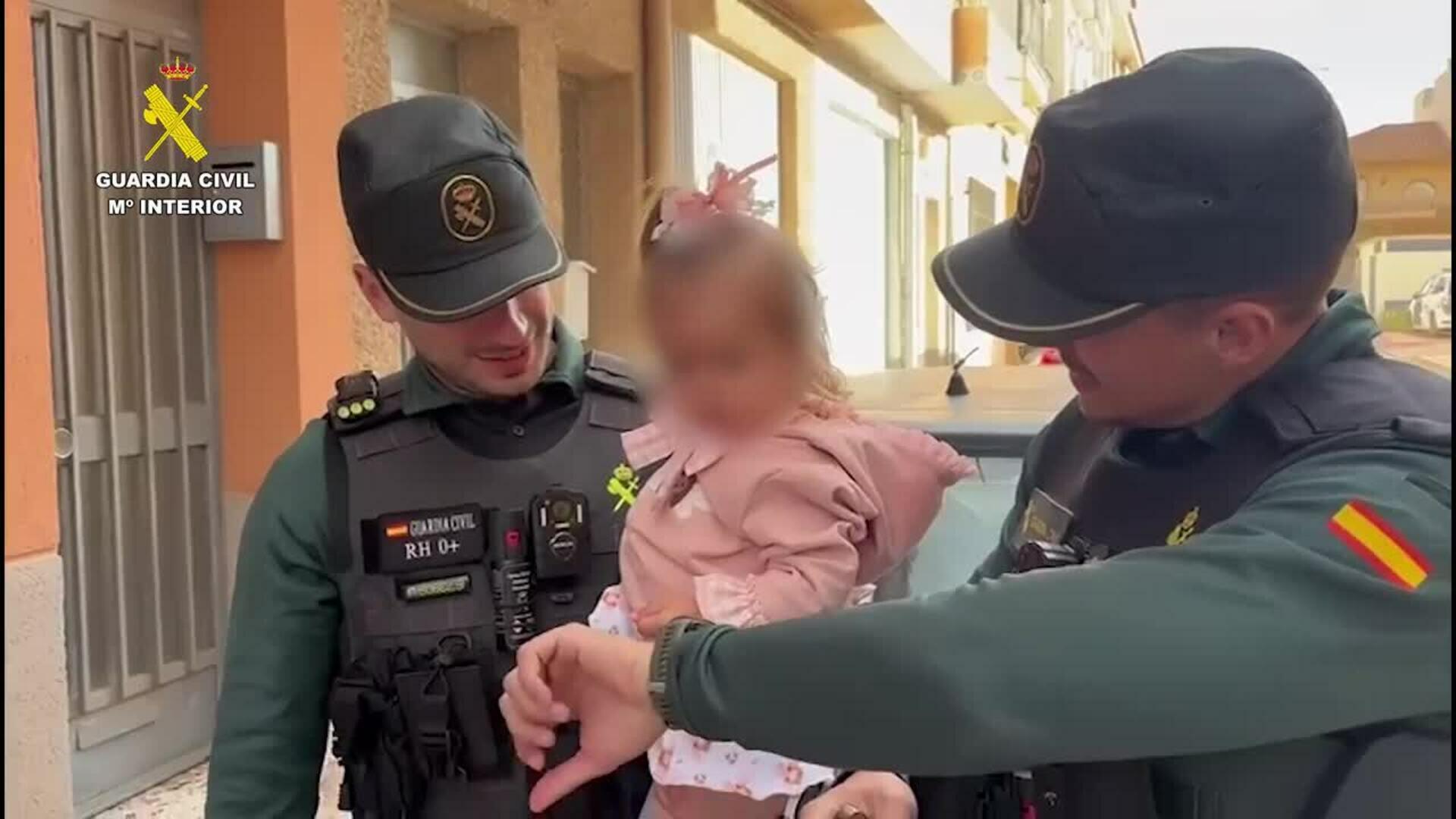 Dos guardias civiles fuera de servicio salvan la vida a una niña en parada cardiorrespiratoria