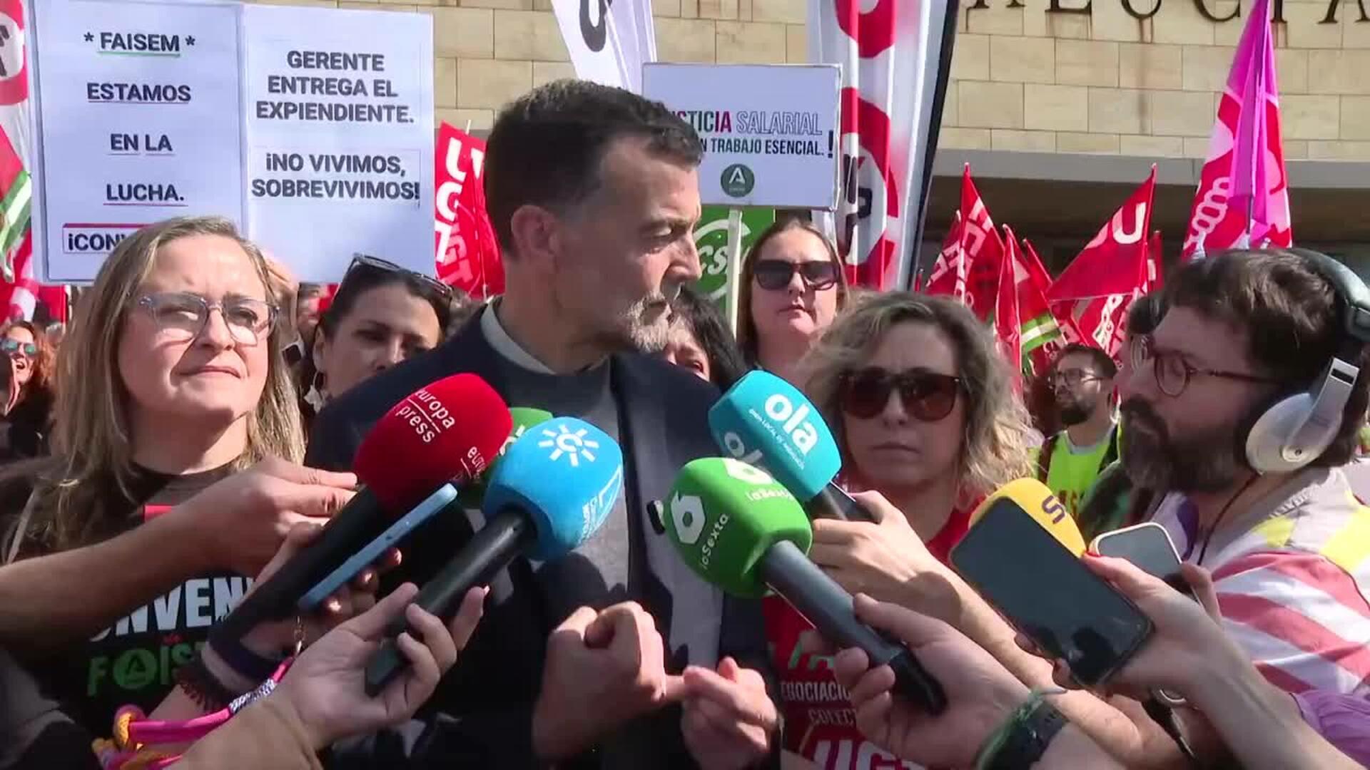 Maíllo: Moreno "tendría que estar escondido" tras los datos "devastadores" de listas de espera