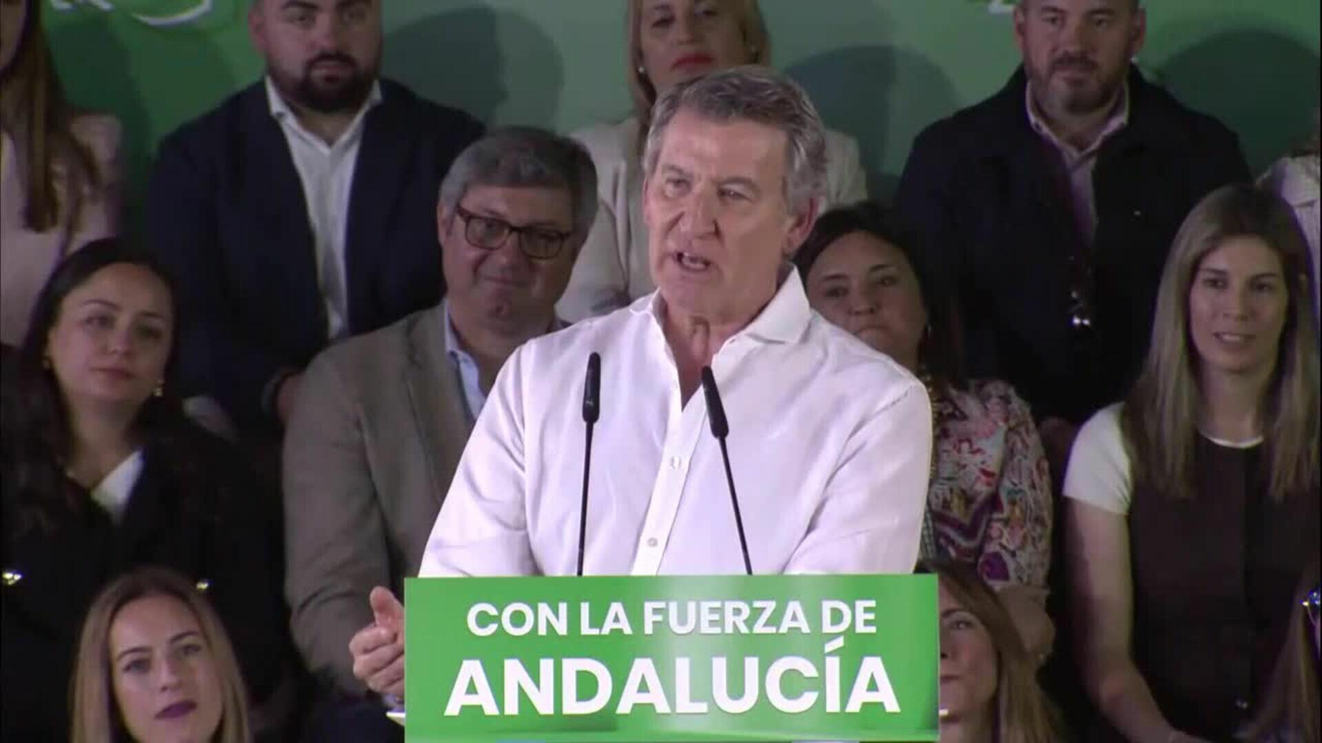 Feijóo cree que Moreno "merece" repetir mayoría absoluta para asentar el "cambio" en Andalucía