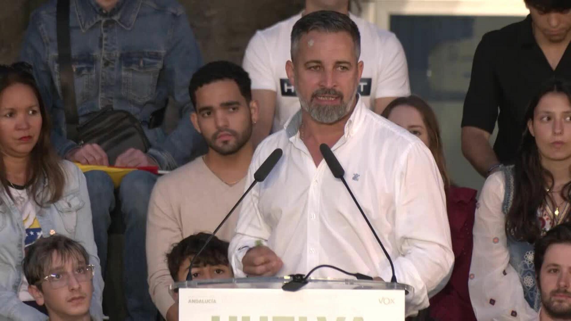 Abascal defiende la "prioridad nacional" para los andaluces