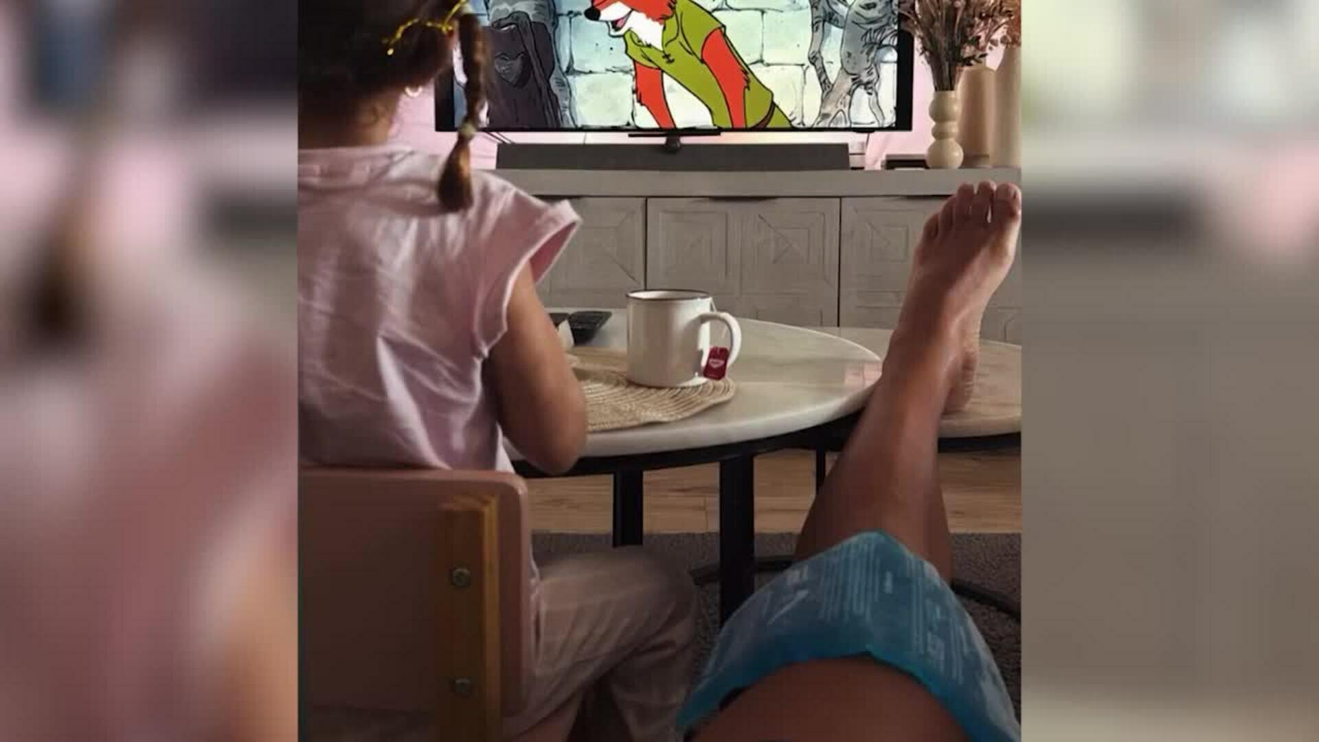 Jaime Astrain recupera el tiempo perdido con su hija y su pareja, Lidia Torrent