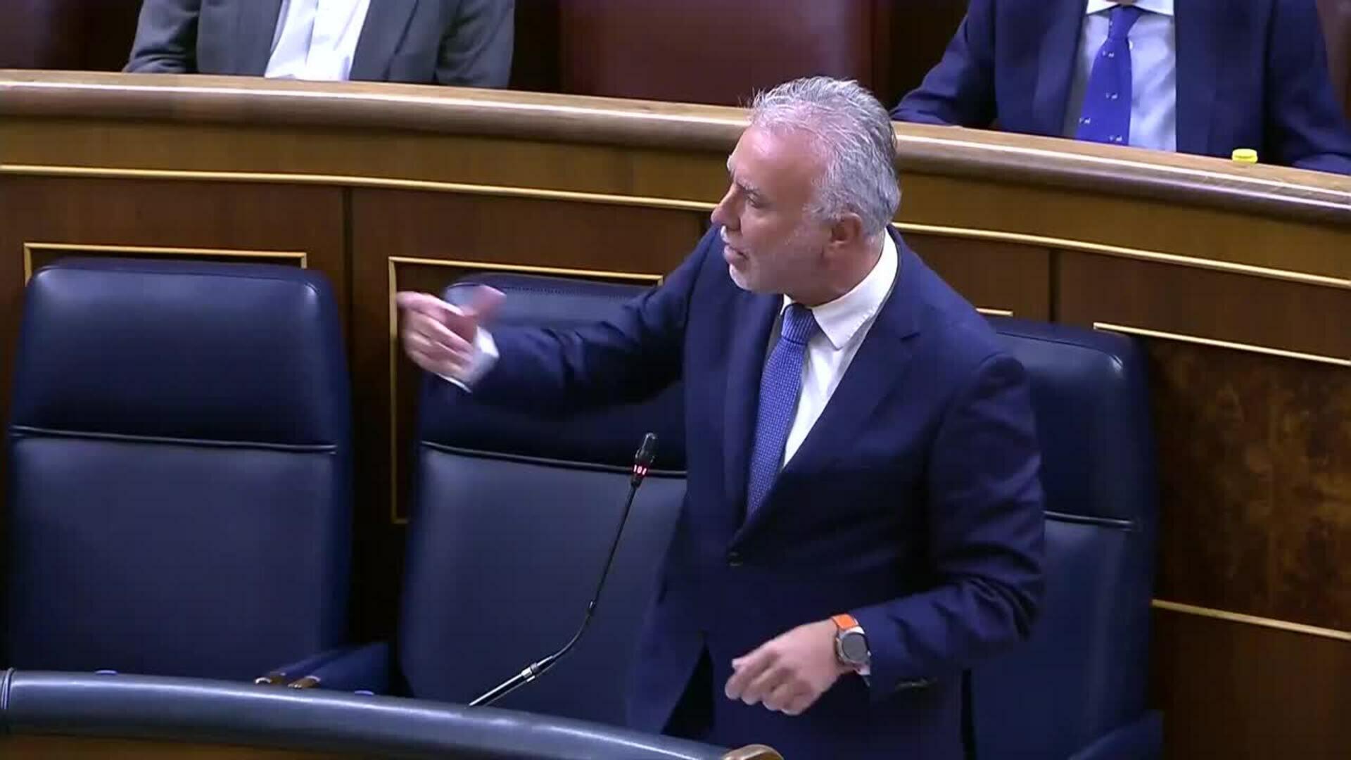 Torres, al PP: "Han protegido a un presidente autonómico que estaba de farra"