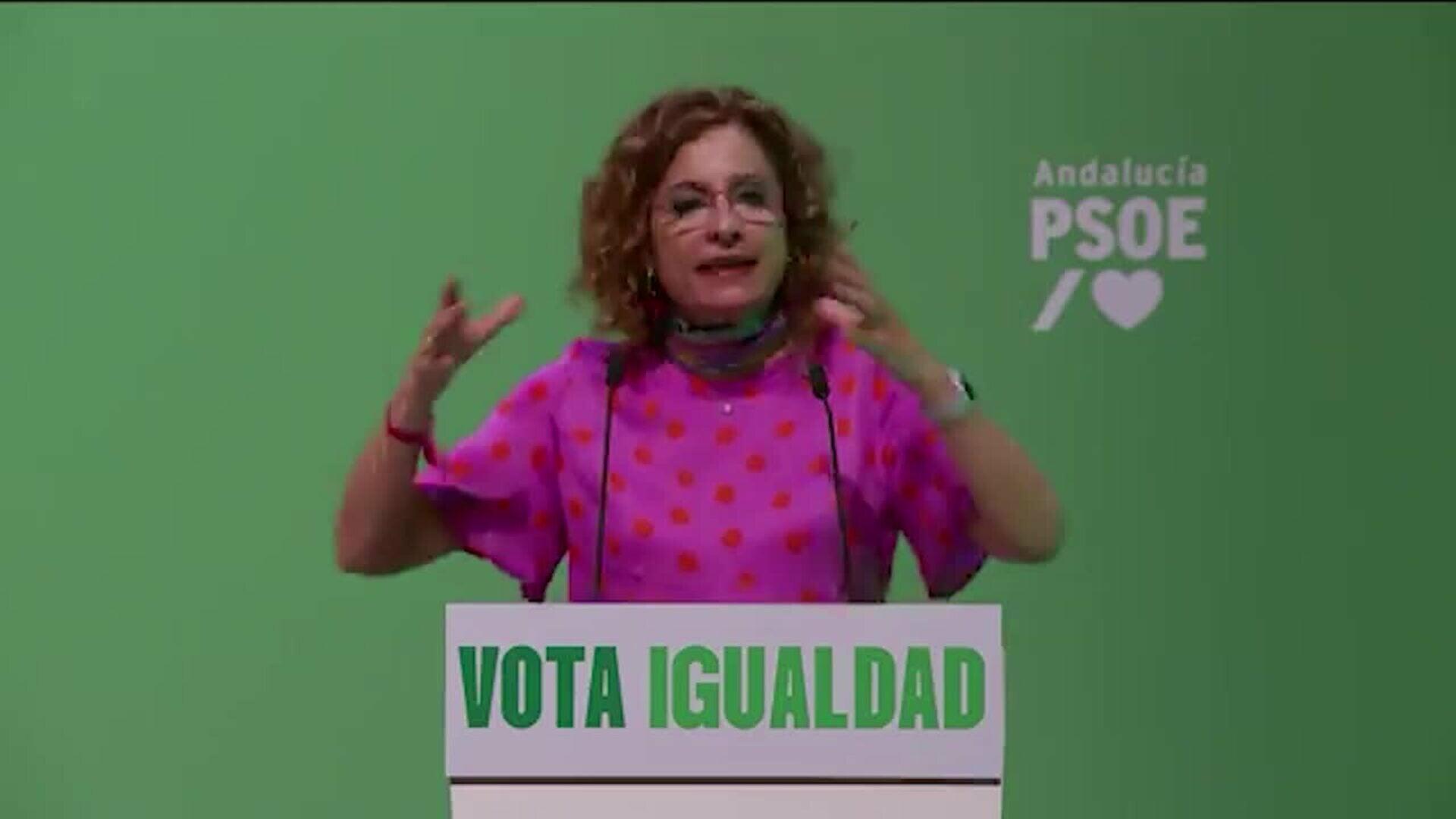 Montero replica a Moreno que el Gobierno lleva "ocho años trabajando" con la IA