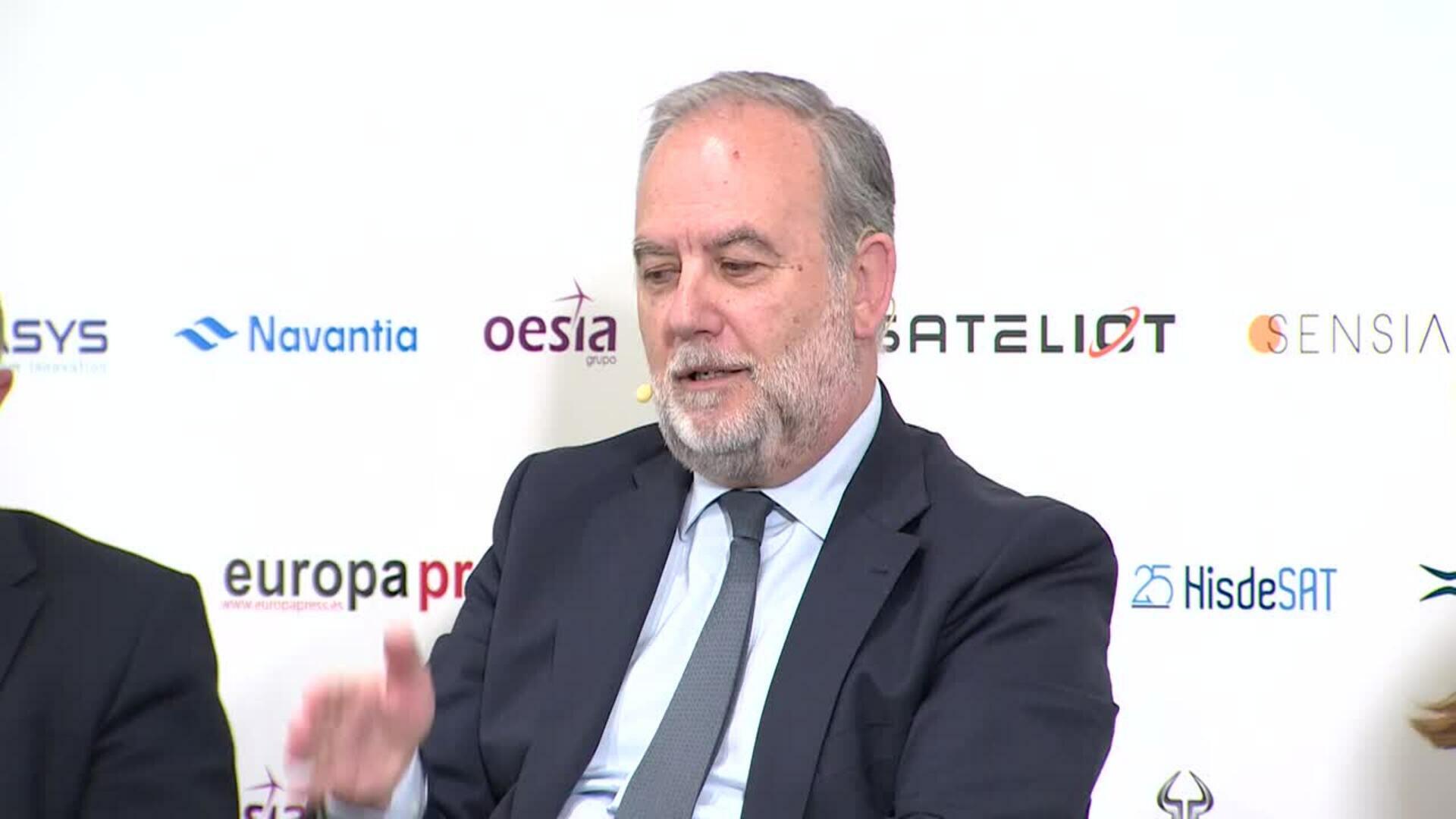 CNI aboga por "poner distancia" y no ser excesivamente ilusos en las alianzas con otros países