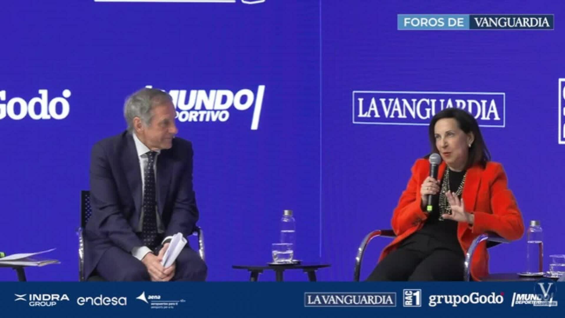 Robles pide huir de "complejos" al hablar de defensa y apuesta por un ejército europeo