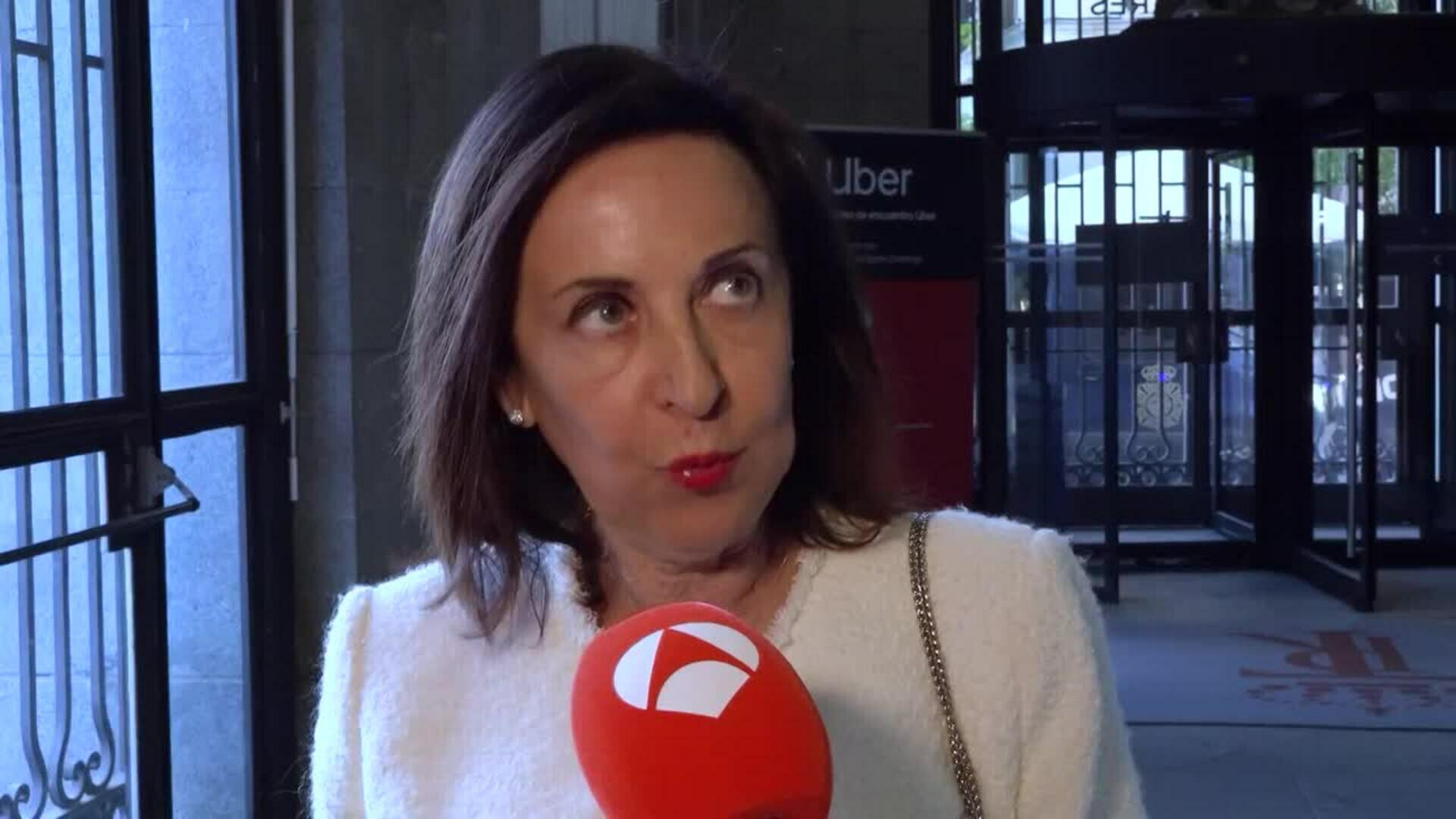 Robles anuncia que la cuarentena de los 14 españoles contagiados de hantavirus será voluntaria