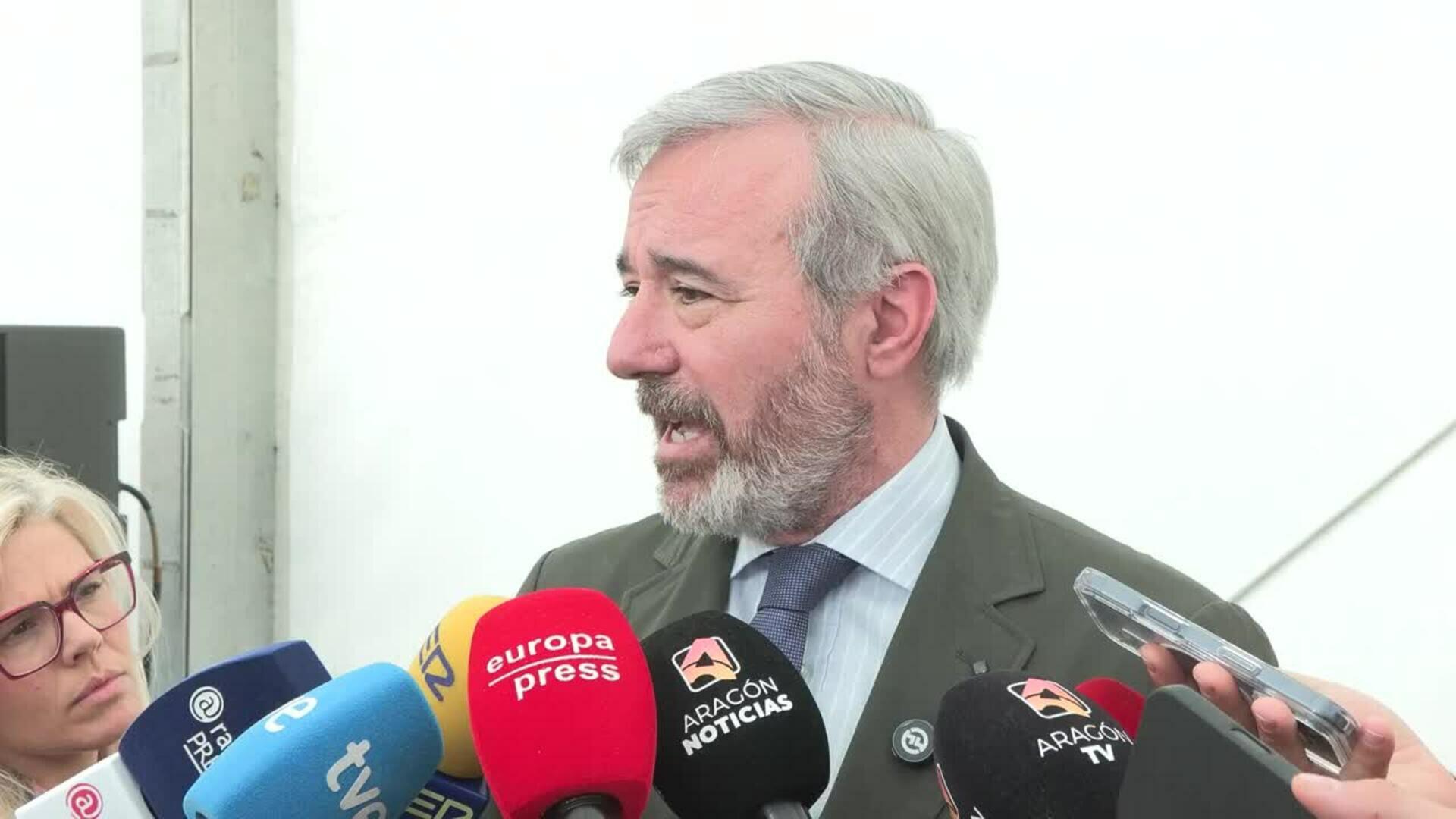 Azcón pide la dimisión de Alegría por la orgía en el Parador de Teruel: "Nos ha mentido"