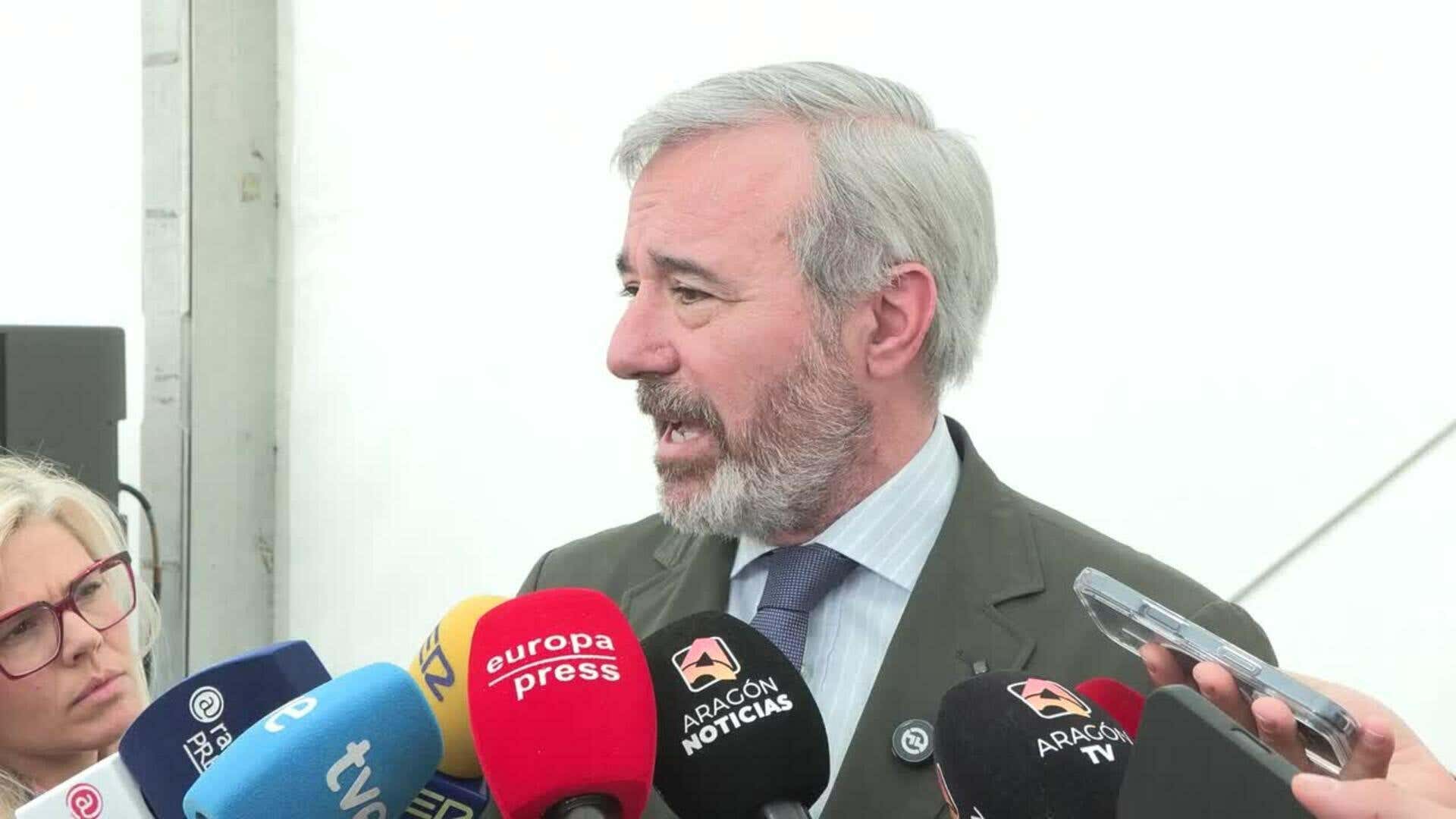 Azcón pide la dimisión de Alegría por la orgía en el Parador de Teruel: "Nos ha mentido"