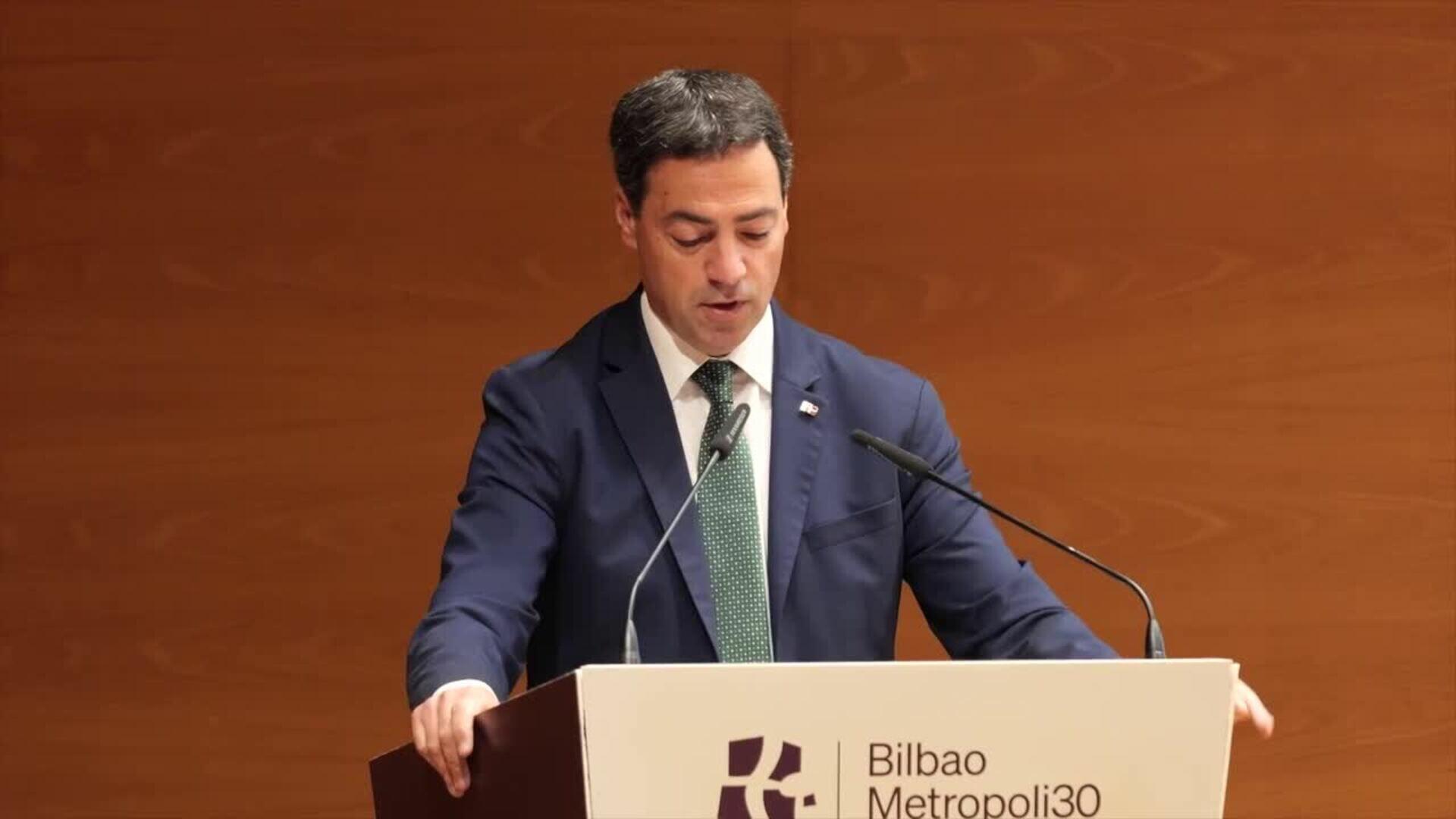 Pradales aboga por formar "una gran metrópoli vasca, una Euskal Hiria"